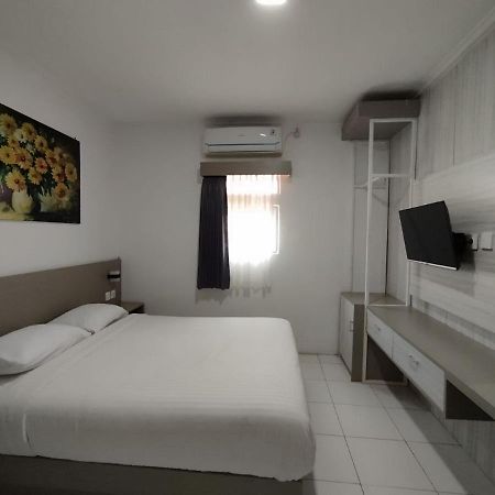 Hotel Syariah Selamat Sukabumi Buitenkant foto