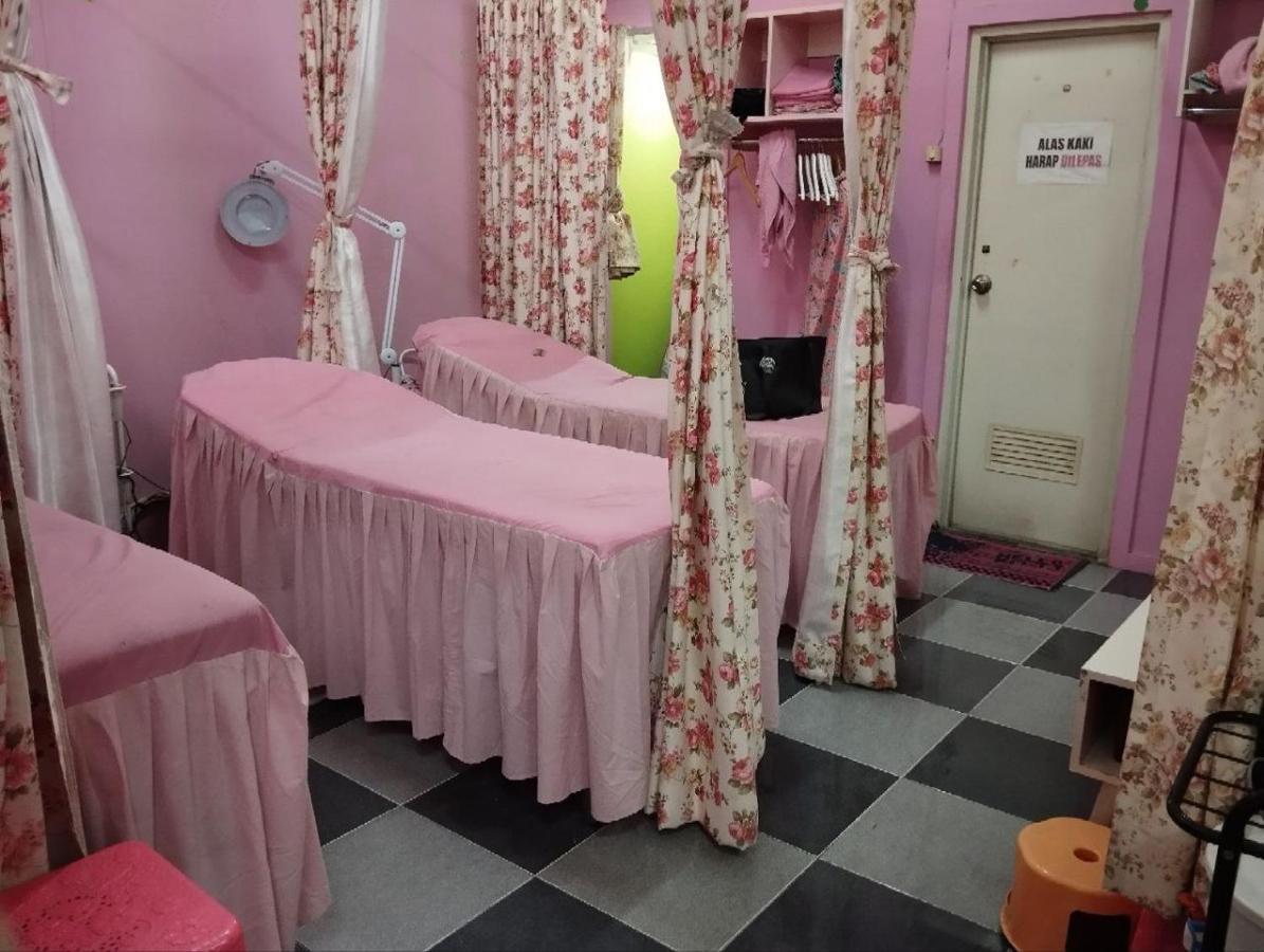 Hotel Syariah Selamat Sukabumi Buitenkant foto